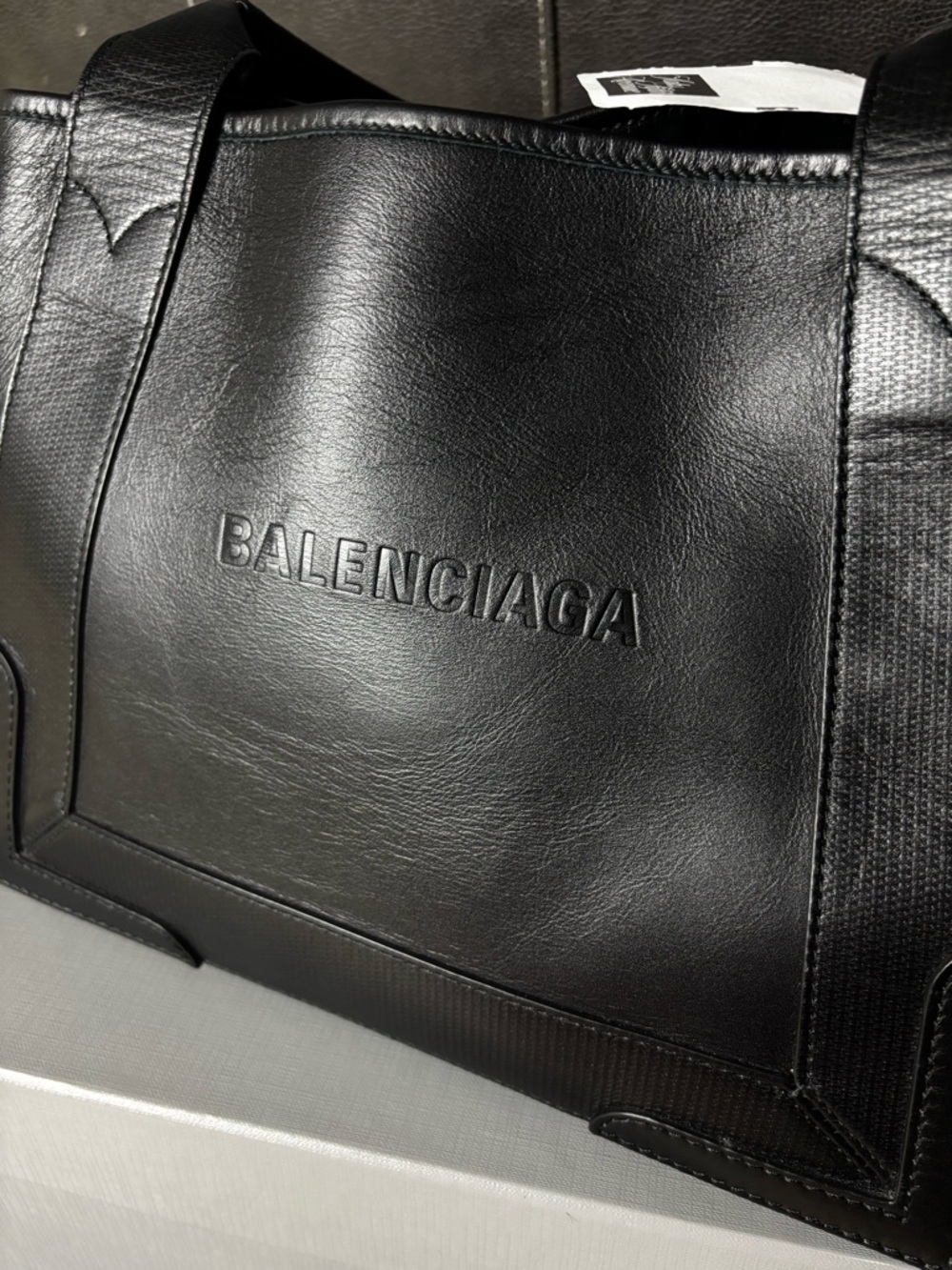 Balenciaga Black Leather Tote with Removable Zip Pouch - Picture 4 of 9